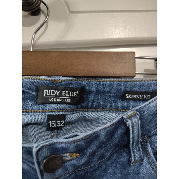 Judy Blue Jeans 15/32 Straight Fit Stretch Mid Rise  Raw fray Hem Nice - Picture 2 of 8